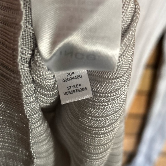 Vince Ribbed Slinky Crewneck Silver Metallic Long Sleeve Top Size Small - Picture 8 of 10